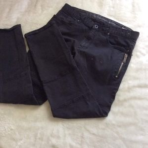 - Calvin Klein Men's Slim Fit Black Jean 34x32 **Note hole/stain pics* cle…